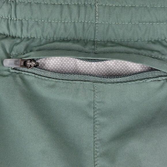 NIKE RUNNING GREEN DRI-FIT SHORTS – WOMEN’S SIZE SMALL – LIGHTWEIGHT ACTIVEWEAR - Picture 3 of 13